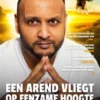 Een Arend Vliegt Op Eenzame Hoogte