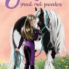 Evi praat met paarden